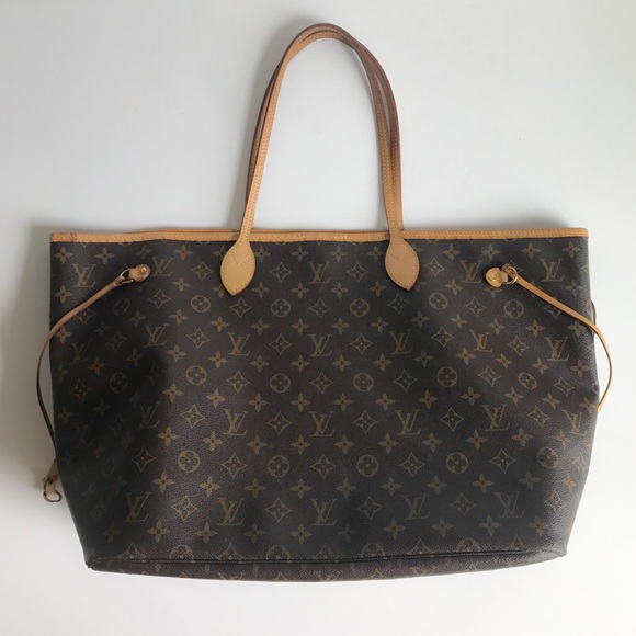 Louis Vuitton Handbags - Reserved Authentic Louis Vuitton Neverfull GM